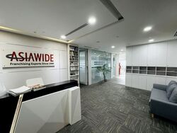 Gateway East (D7), Office #551952491
